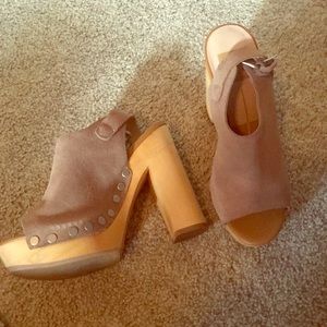Taupe dolce vita heels